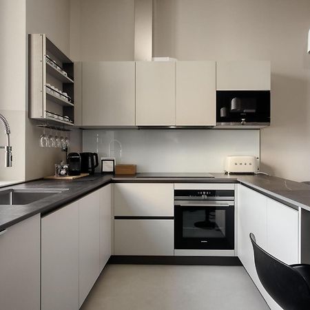 Navigli, 90 Square Meters, Free Parking Ripa Ticinese Apartment Milan Luaran gambar
