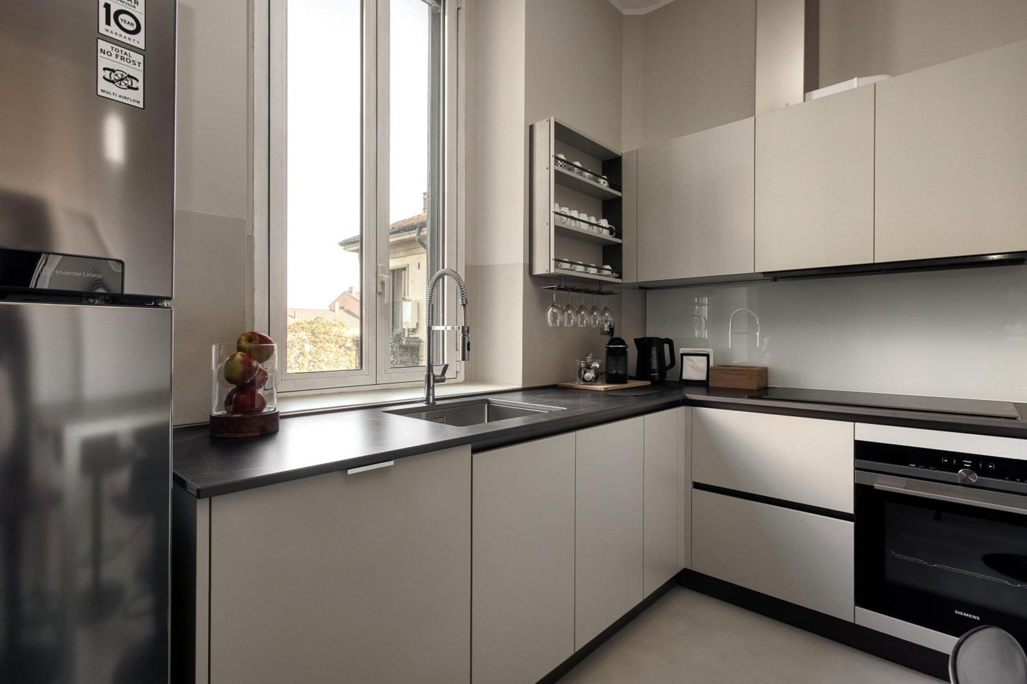 Navigli, 90 Square Meters, Free Parking Ripa Ticinese Apartment Milan Luaran gambar