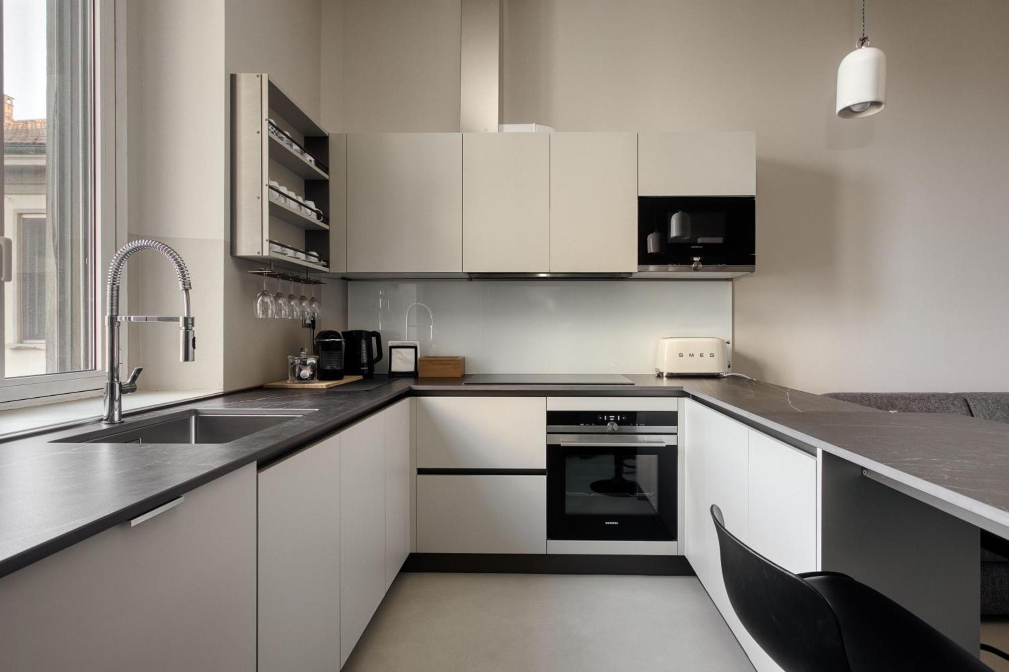 Navigli, 90 Square Meters, Free Parking Ripa Ticinese Apartment Milan Luaran gambar