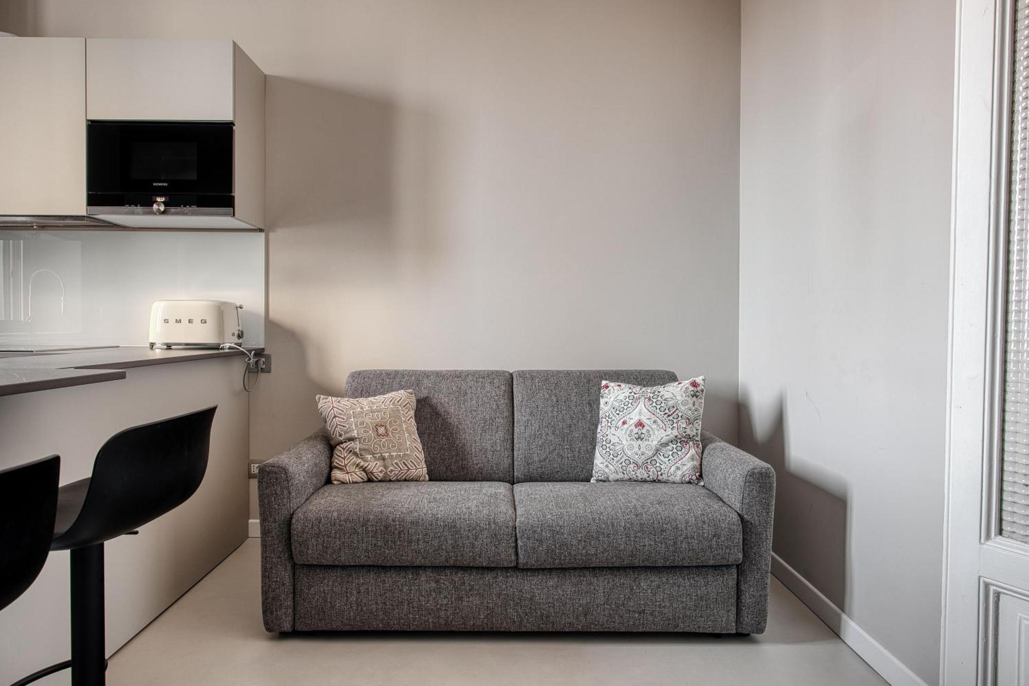 Navigli, 90 Square Meters, Free Parking Ripa Ticinese Apartment Milan Luaran gambar